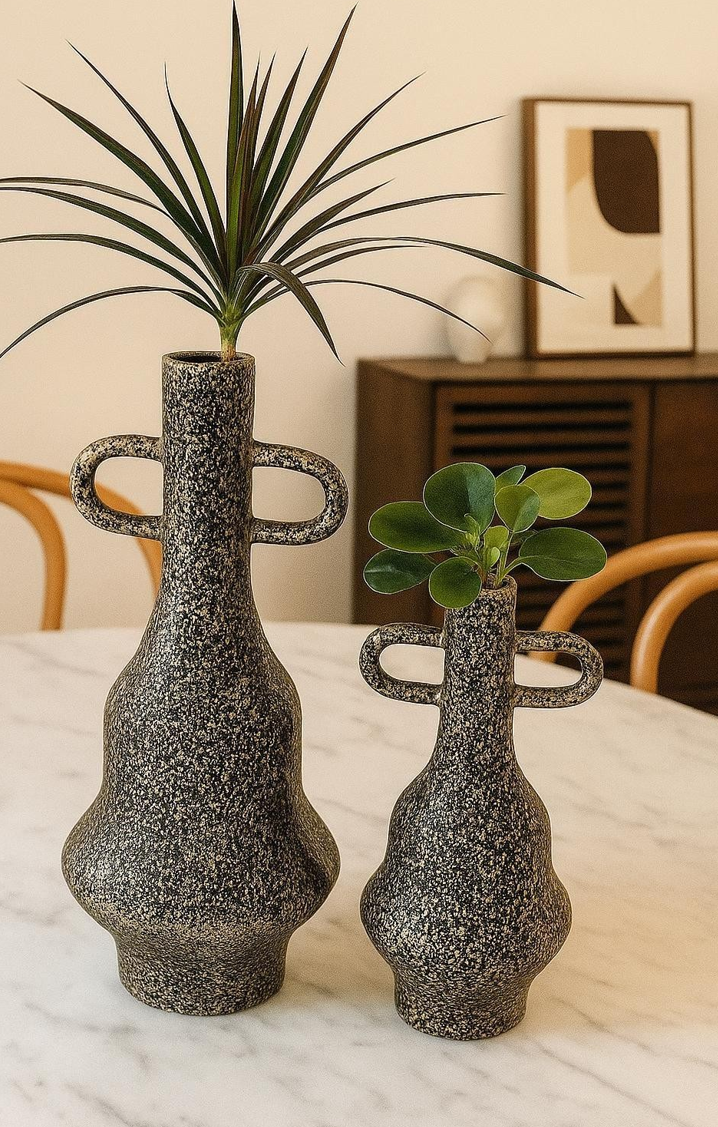 TERRA LOOP VASE