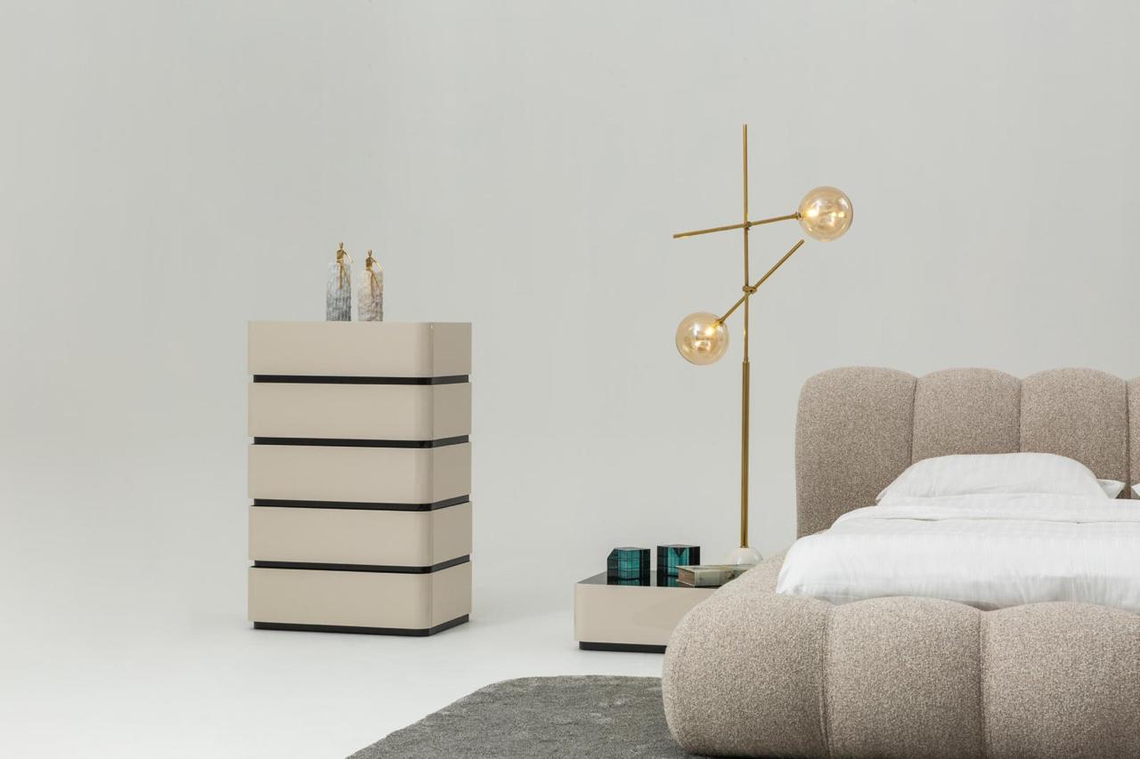 STULISH CONTEMPORARY BED WITH ELEGANT NIGHTSTAND