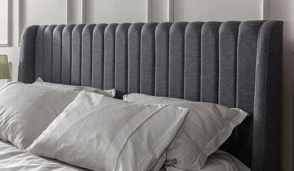 Stylish and Modern Bedroom Set with Wardrobe and Bed