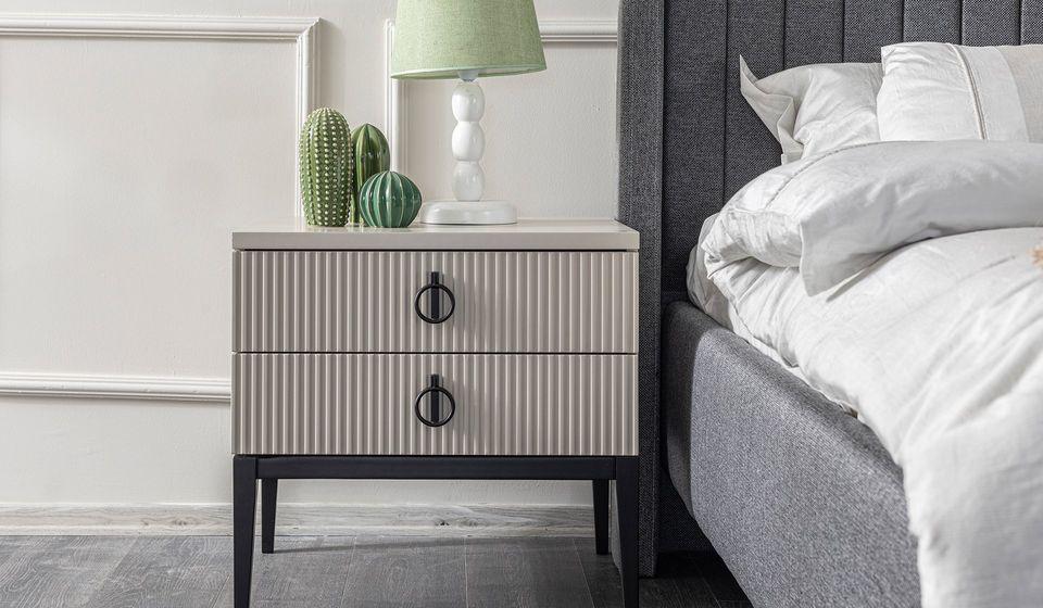 Stylish and Modern Bedroom Set with Wardrobe and Bed