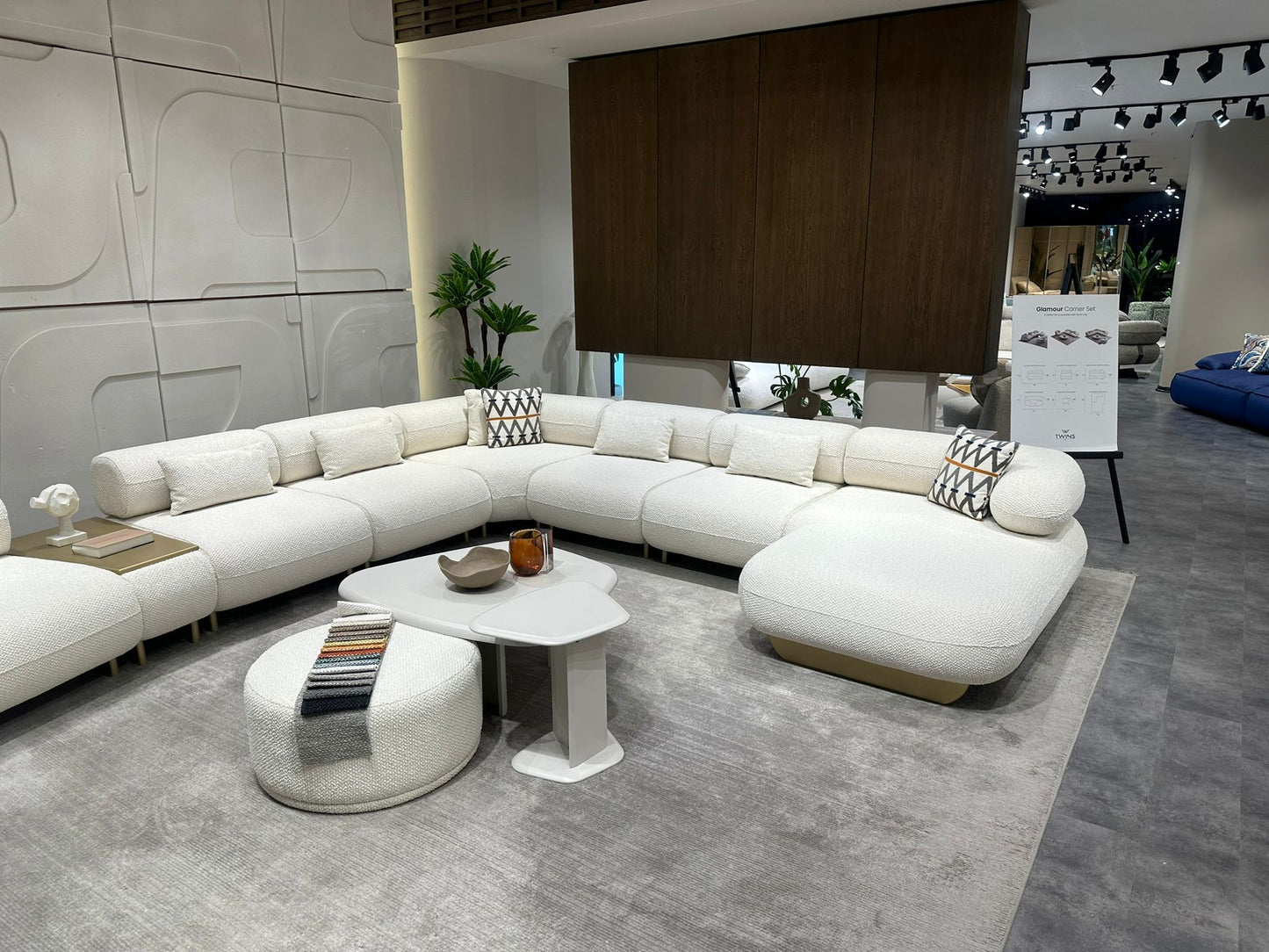 STYLISH SOFA SET